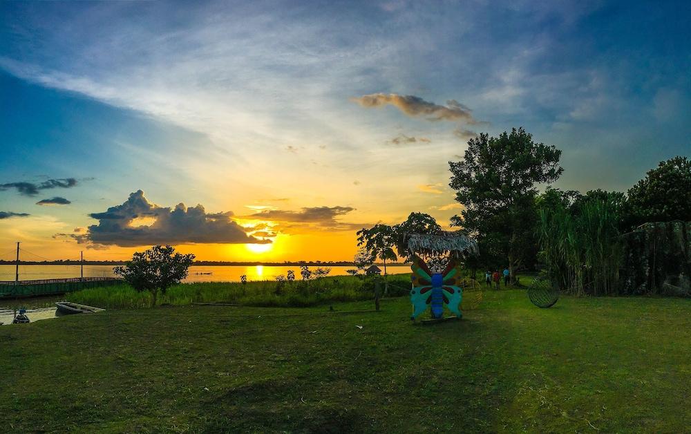 On Vacation Amazon Hotel Leticia Exterior photo